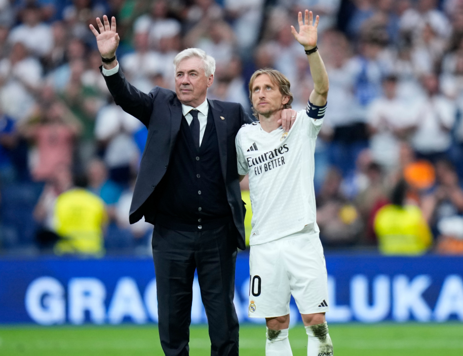 Real Madrid Yawaaga Rasmi Carlo Ancelotti na Luka Modric