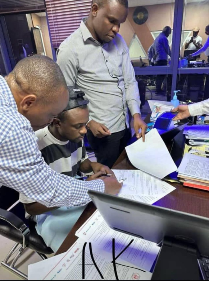 Simba Ilimsajili Ellie Mpanzu Kutoka AS Vita kwa Mkataba wa Miaka Miwili