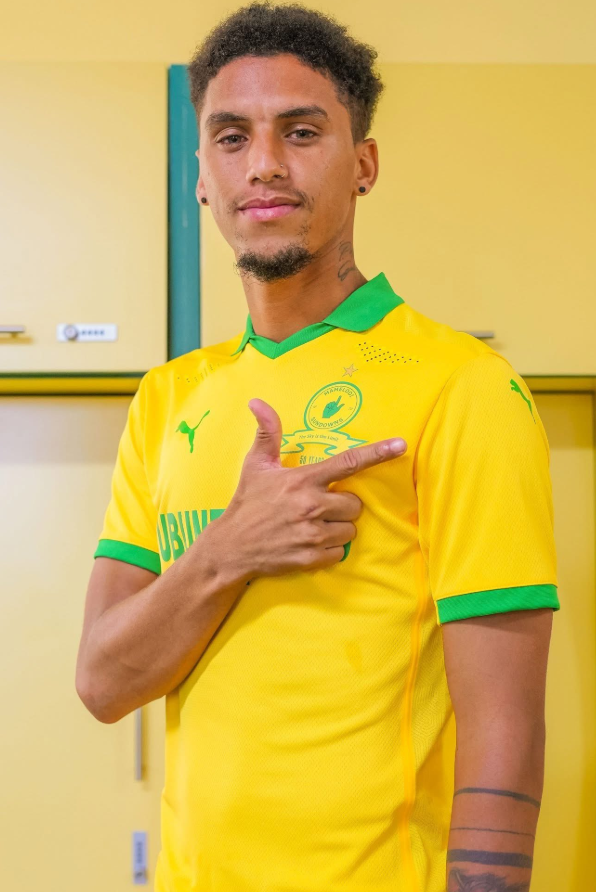 CV ya Rushine De Reuck Mchezaji Mpya Simba 2025/2026