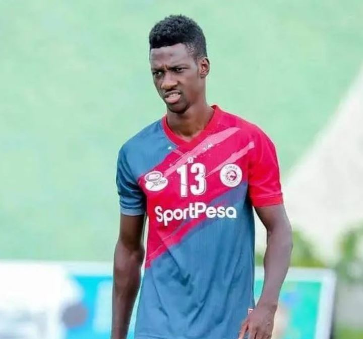 Azam FC Kukamilisha Usajili wa Sadio Kanouté
