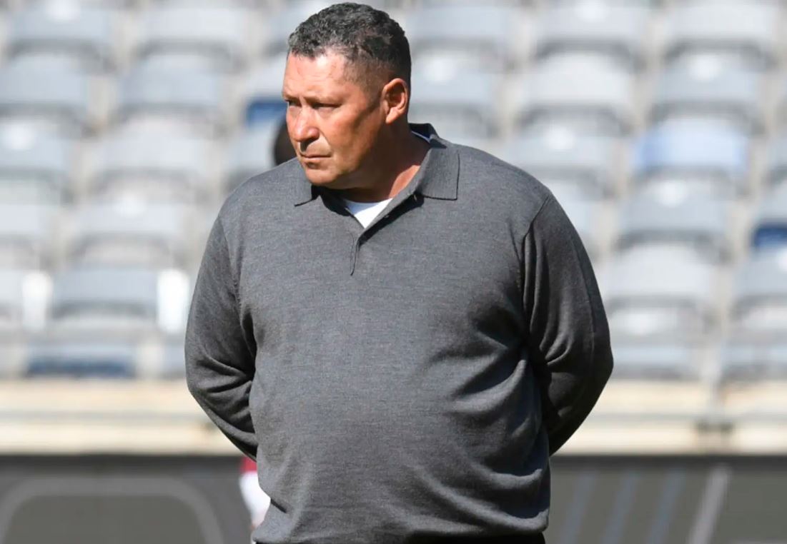 Steve Barker Asaini Mkataba wa Miaka Miwili na Nusu Simba